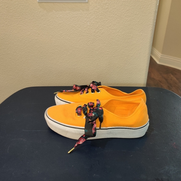 SOLD - Picture 4 of 4